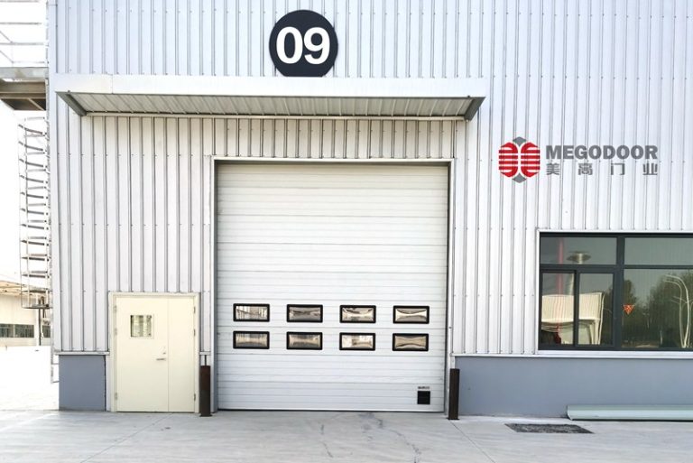 有CE認(rèn)證的提升門，出口與高標(biāo)準(zhǔn)項目的首選縮略圖