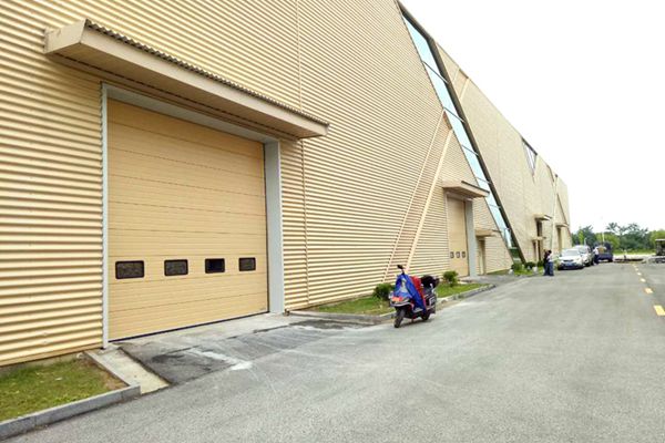 德資企業使用的提升門特點縮略圖